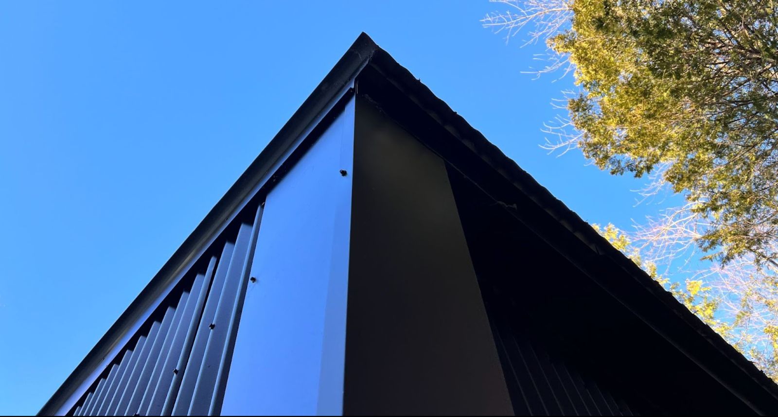 konek-signature-artcan-slide